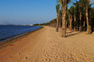 Пляж Наклуа